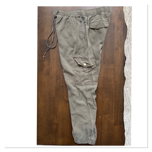 LOFT Olive Green Cargo Jogger Pants - Picture 6 of 10